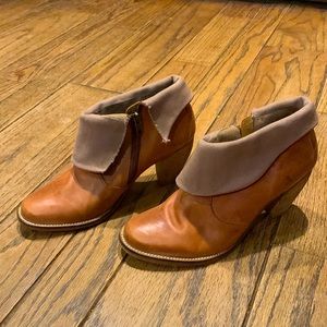 J Shoes Saloon Camel Folded Leather Booties